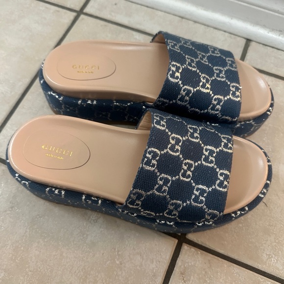 Gucci Women's GG Lame Platform Sandals Blue Size 38 - Picture 7 of 7